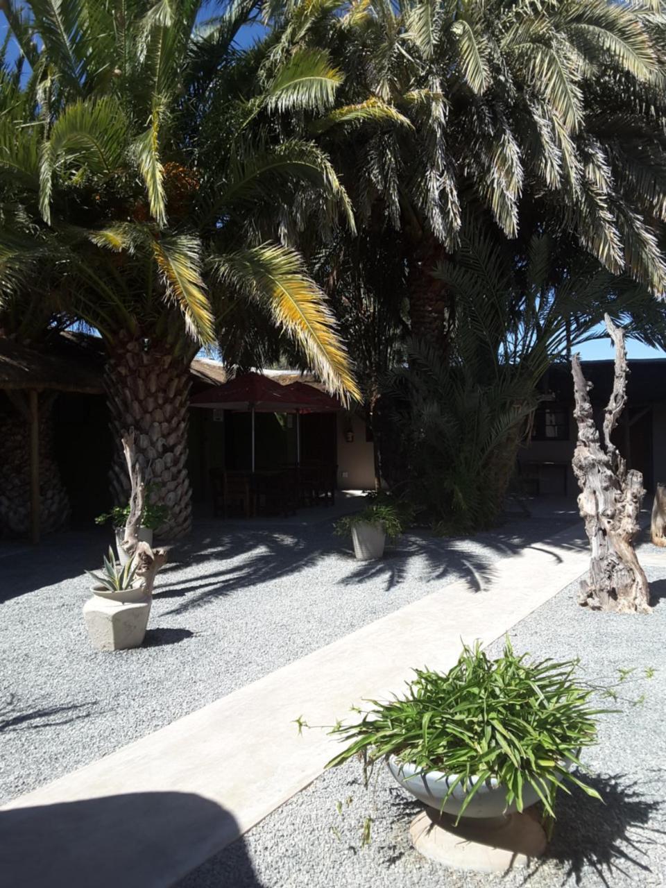 Melissa'S Guest House Kamanjab 外观 照片