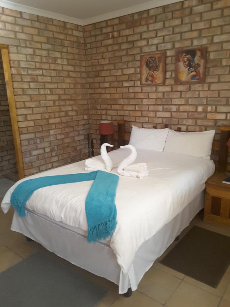 Melissa'S Guest House Kamanjab 外观 照片