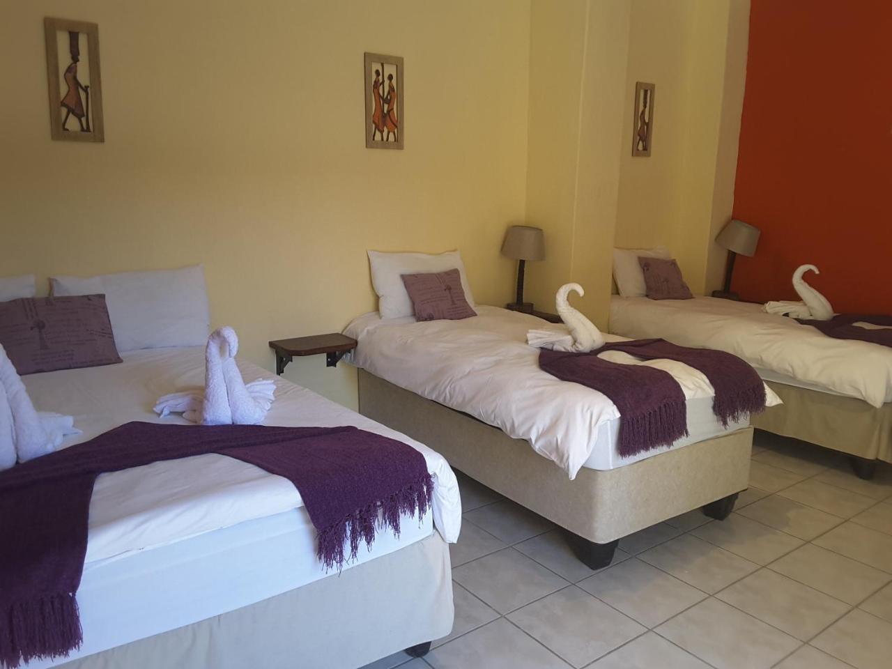 Melissa'S Guest House Kamanjab 外观 照片