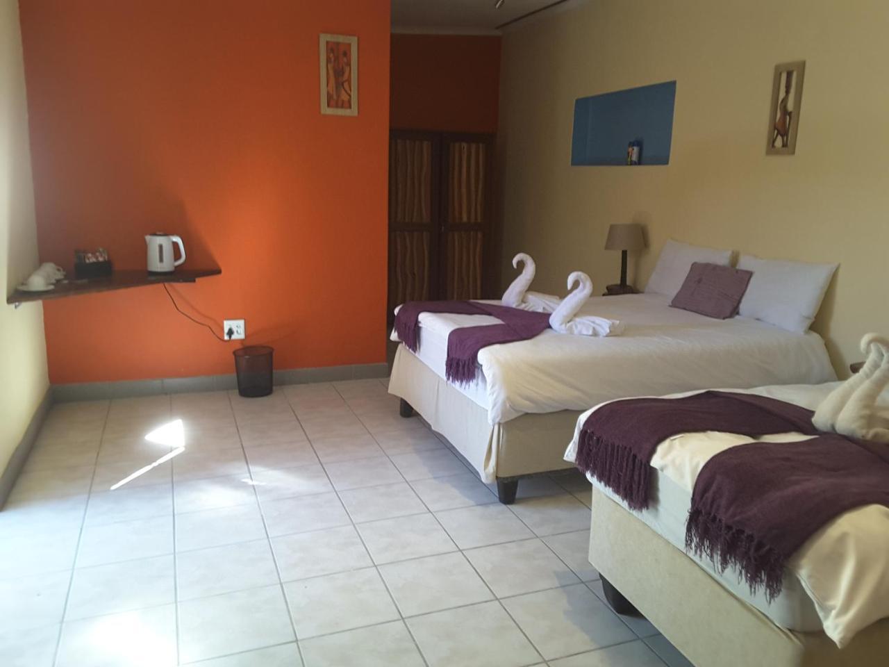Melissa'S Guest House Kamanjab 外观 照片