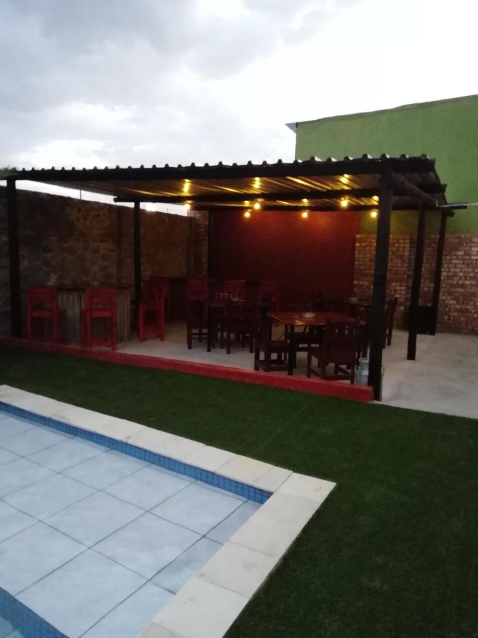 Melissa'S Guest House Kamanjab 外观 照片